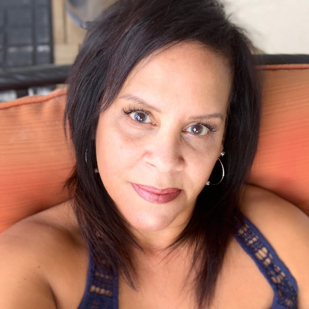 Meet your Posher, Helen